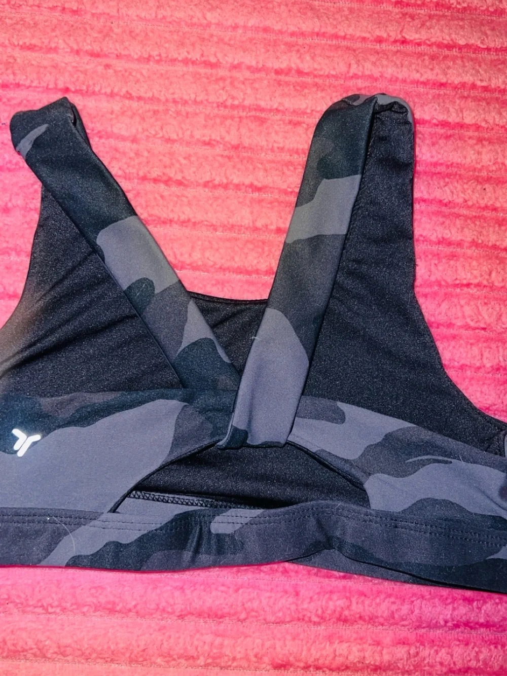 Old Navy Black and Gray Camo Sports Bra